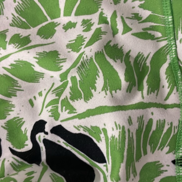 Alo green black leaf print tropical leggings Small - Picture 4 of 5